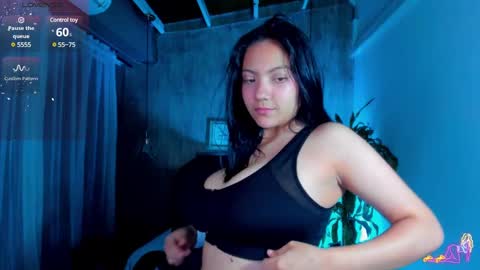 Snapshot of miichael_black chatting on January 28, 2:21 pm Michael Black online show from January 28, 2:21 pm