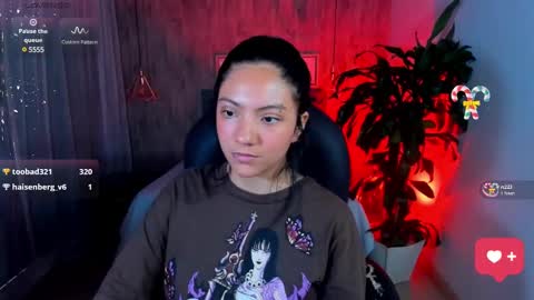 Snapshot of miichael_black chatting on February 25, 5:25 pm Michael Black online show from February 25, 5:25 pm