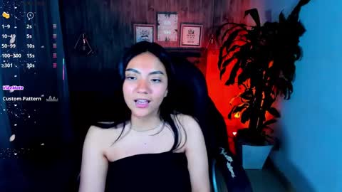 Snapshot of miichael_black chatting on October 12, 12:15 pm Michael Black online show from October 12, 12:15 pm