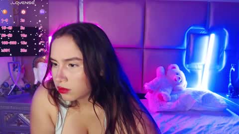 Snapshot of miileyrose chatting on October 11, 3:43 pm Milley Rose online show from October 11, 3:43 pm