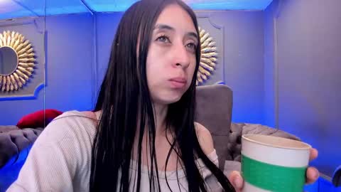 miilu  online show from December 3, 9:22 am