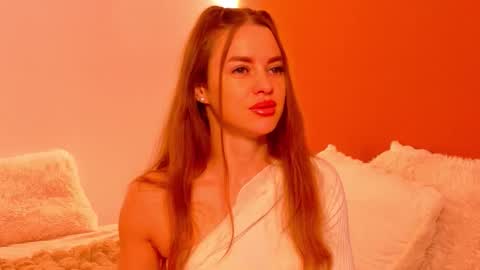 Amira online show from December 2, 5:46 am