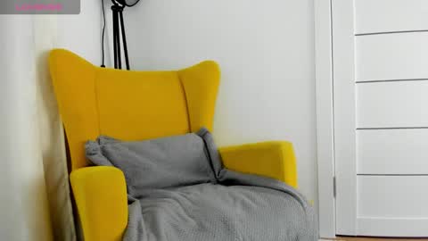 miissblonde online show from February 14, 1:46 am