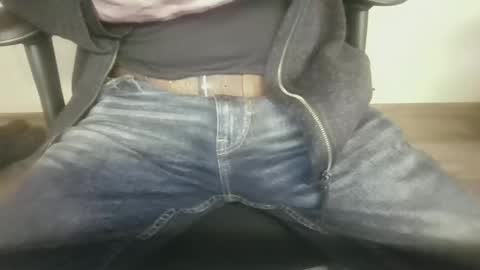 mik online show from November 15, 8:55 am