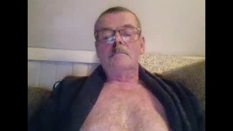 mikael42 online show from February 15, 7:32 pm