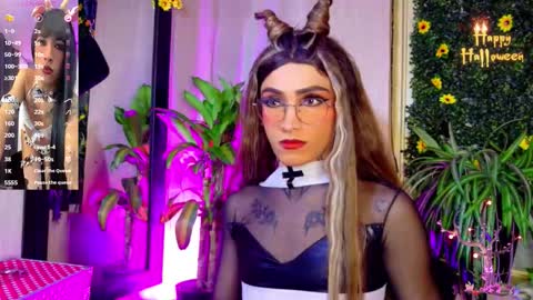 Snapshot of mikaelarangel chatting on October 10, 3:05 am mikaelarangel online show from October 10, 3:05 am