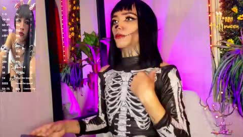 Snapshot of mikaelarangel chatting on October 14, 2:12 am mikaelarangel online show from October 14, 2:12 am