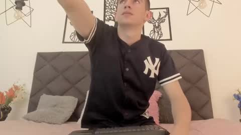 mikael online show from January 31, 4:36 am