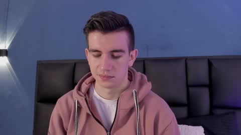 mikael online show from September 30, 4:06 am