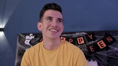 mikael online show from October 19, 4:24 am