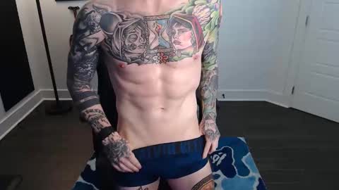 Snapshot of mikahishung chatting on January 11, 4:34 pm MikahisHung online show from January 11, 4:34 pm