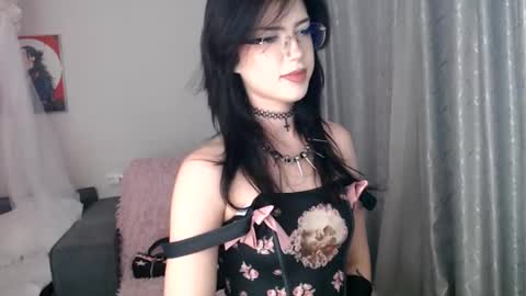 Snapshot of mikasawaifu chatting on September 15, 12:32 am MikasaWaifu online show from September 15, 12:32 am