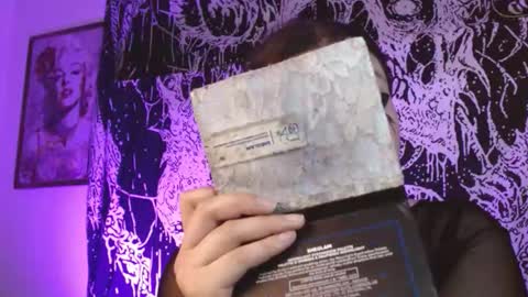 Mika online show from December 21, 9:55 pm