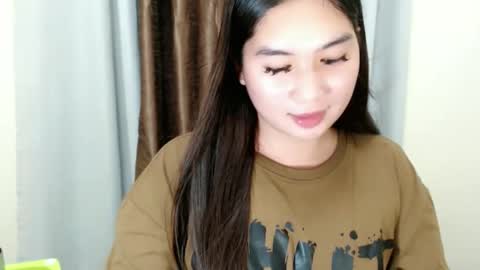 Kyla online show from November 17, 5:52 pm