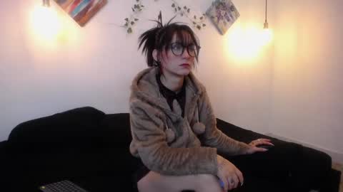 Snapshot of mikaza_akerman chatting on May 26, 12:45 pm mikaza online show from May 26, 12:45 pm