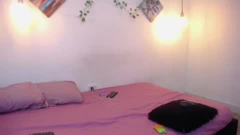 Snapshot of mikaza_akerman chatting on June 2, 12:40 pm mikaza online show from June 2, 12:40 pm