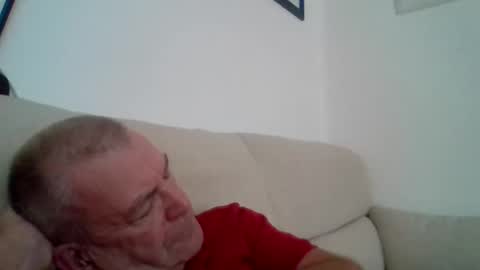Snapshot of mike26051 chatting on December 22, 8:58 pm mike26051 online show from December 22, 8:58 pm