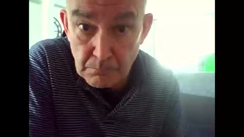 Snapshot of mike26051 chatting on April 29, 12:20 pm mike26051 online show from April 29, 12:20 pm