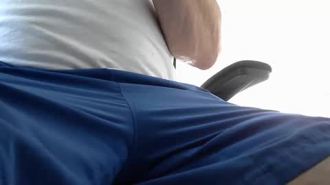 Snapshot of mike26051 chatting on May 28, 10:23 am mike26051 online show from May 28, 10:23 am