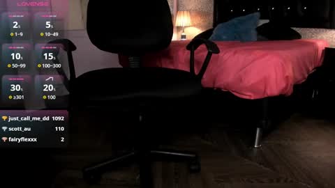 Snapshot of mike2_wills chatting on December 22, 9:55 am Mike2 wills online show from December 22, 9:55 am