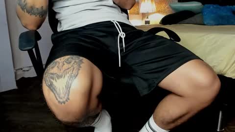 Snapshot of mike2_wills chatting on December 28, 3:26 am Mike2 wills online show from December 28, 3:26 am