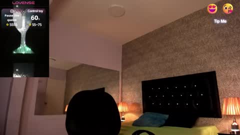 Snapshot of mike2_wills chatting on January 31, 3:52 am Mike2 wills online show from January 31, 3:52 am