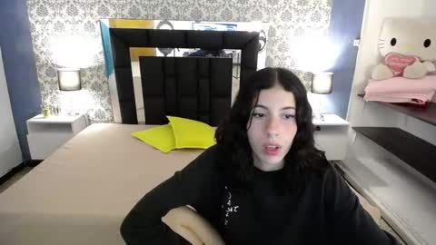 Snapshot of mike2_wills chatting on February 26, 5:53 am Mike2 wills online show from February 26, 5:53 am