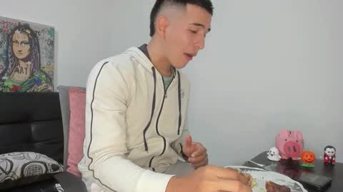 mike3xxx online show from October 30, 2:46 am