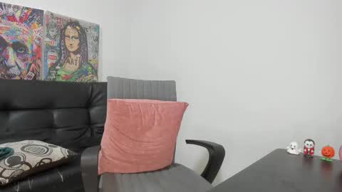 mike3xxx online show from November 22, 1:37 am