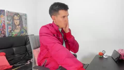 mike3xxx online show from December 13, 11:54 pm