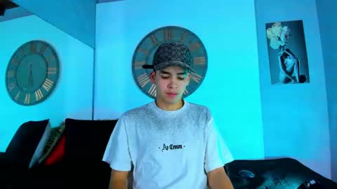 Mike 0233 online show from January 22, 3:52 am