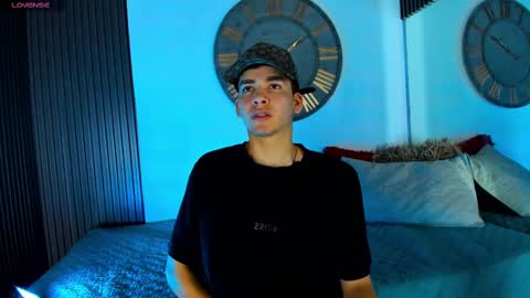 Mike 0233 online show from February 22, 5:44 am