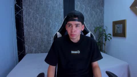 Mike 0233 online show from October 7, 4:53 am