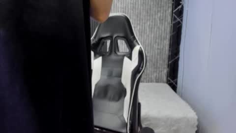 Mike 0233 online show from November 7, 4:12 am