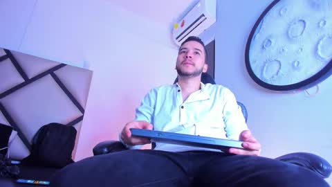 Mike  online show from February 4, 11:16 am