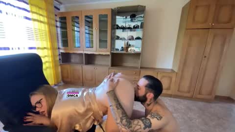 Mike and anna online show from September 21, 12:40 pm