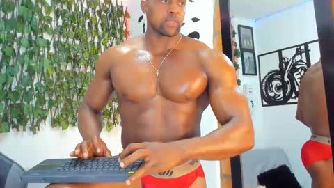 Snapshot of mike_kilian1 chatting on February 24, 5:20 pm mike kilian1 online show from February 24, 5:20 pm