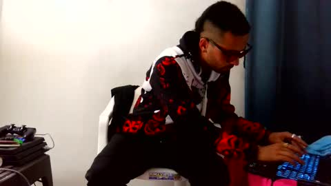 mike_leonrey22 online show from November 8, 11:36 pm