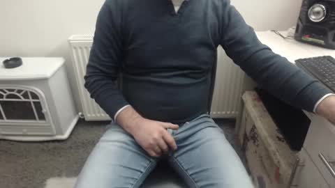 Snapshot of mike_master30 chatting on December 15, 10:18 am MikeMaster online show from December 15, 10:18 am