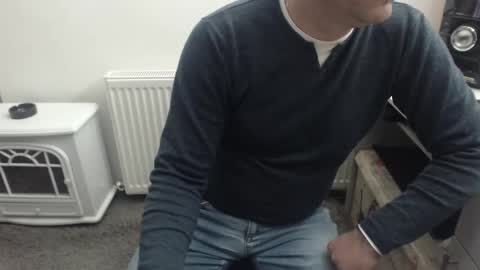 Snapshot of mike_master30 chatting on December 15, 1:54 pm MikeMaster online show from December 15, 1:54 pm