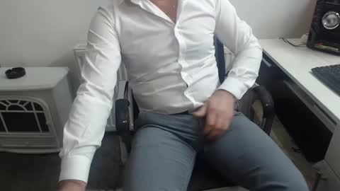 Snapshot of mike_master30 chatting on December 16, 7:48 am MikeMaster online show from December 16, 7:48 am