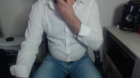 Snapshot of mike_master30 chatting on January 15, 11:32 am MikeMaster online show from January 15, 11:32 am