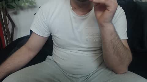 Snapshot of mike_master30 chatting on February 18, 8:38 am MikeMaster online show from February 18, 8:38 am