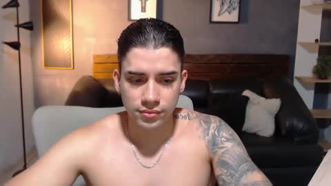 Snapshot of mike_montoya chatting on March 26, 3:56 am Mike Montoya online show from March 26, 3:56 am