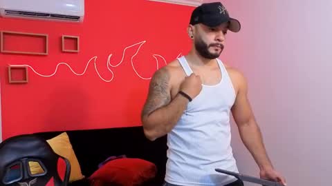 Snapshot of mike_savage3 chatting on June 3, 12:08 pm Mike online show from June 3, 12:08 pm