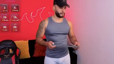 Snapshot of mike_savage3 chatting on June 7, 12:20 pm Mike online show from June 7, 12:20 pm