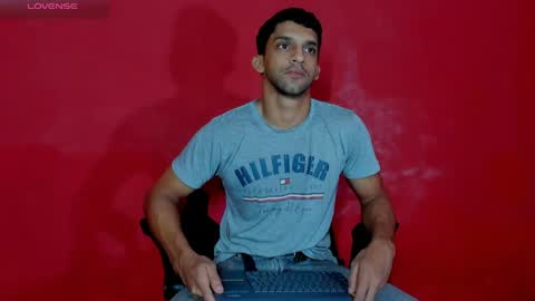 Snapshot of mike_shelby21 chatting on May 2, 7:30 pm mike_shelby21 online show from May 2, 7:30 pm