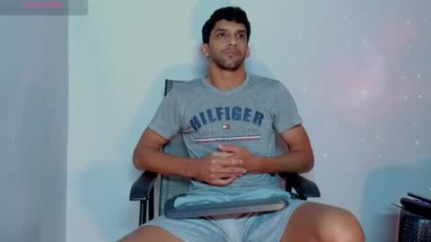 Snapshot of mike_shelby21 chatting on July 12, 7:32 am mike_shelby21 online show from July 12, 7:32 am