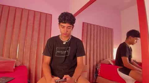 Mike Thomsonn online show from February 1, 7:45 pm