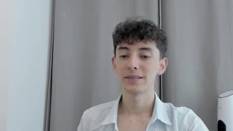 Snapshot of mikebelf4 chatting on October 26, 10:47 pm Mikebelf4 online show from October 26, 10:47 pm